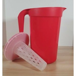 Tupperware‎ Classic Pitcher Red with Infuser Insert One Gallon / 3.8 L